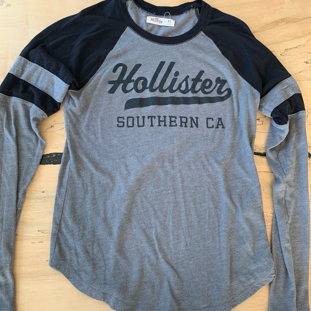 Hollister jersey top